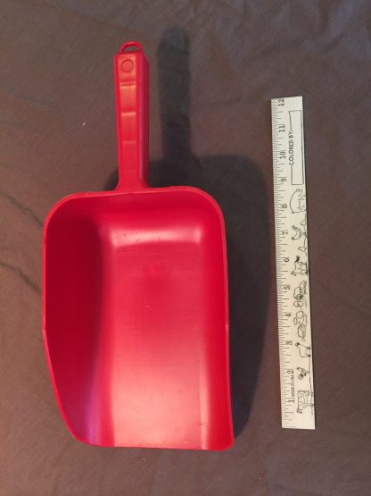 Red Plastic Feed Scoop-4065