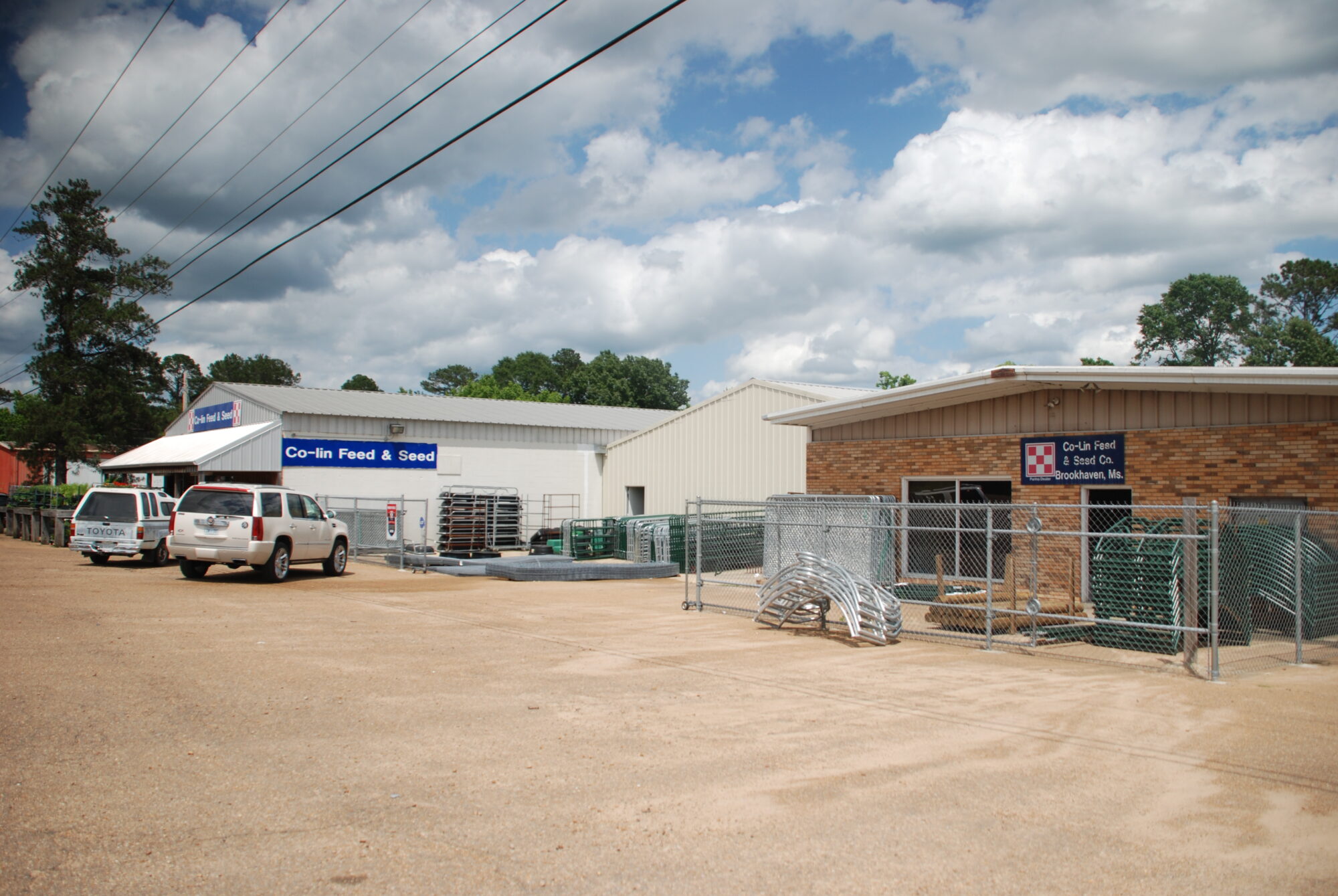 Co-Lin Feed & Seed - Cackle Hatchery